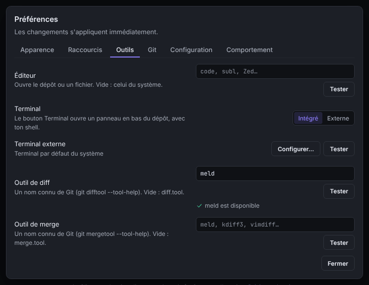 L’onglet Outils des préférences, avec les lignes Éditeur, Terminal, Terminal externe, Outil de diff et Outil de merge et leurs boutons Tester